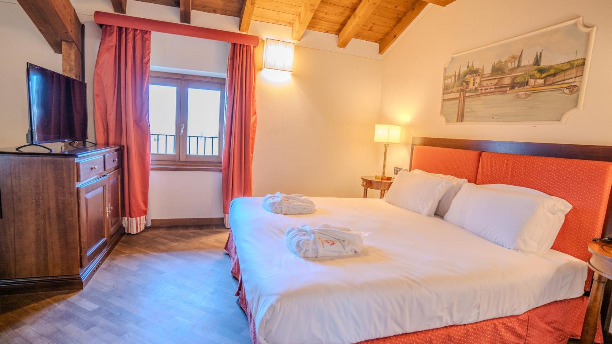 Relais Corte Cavalli Ponti sul Mincio Eksteriør billede