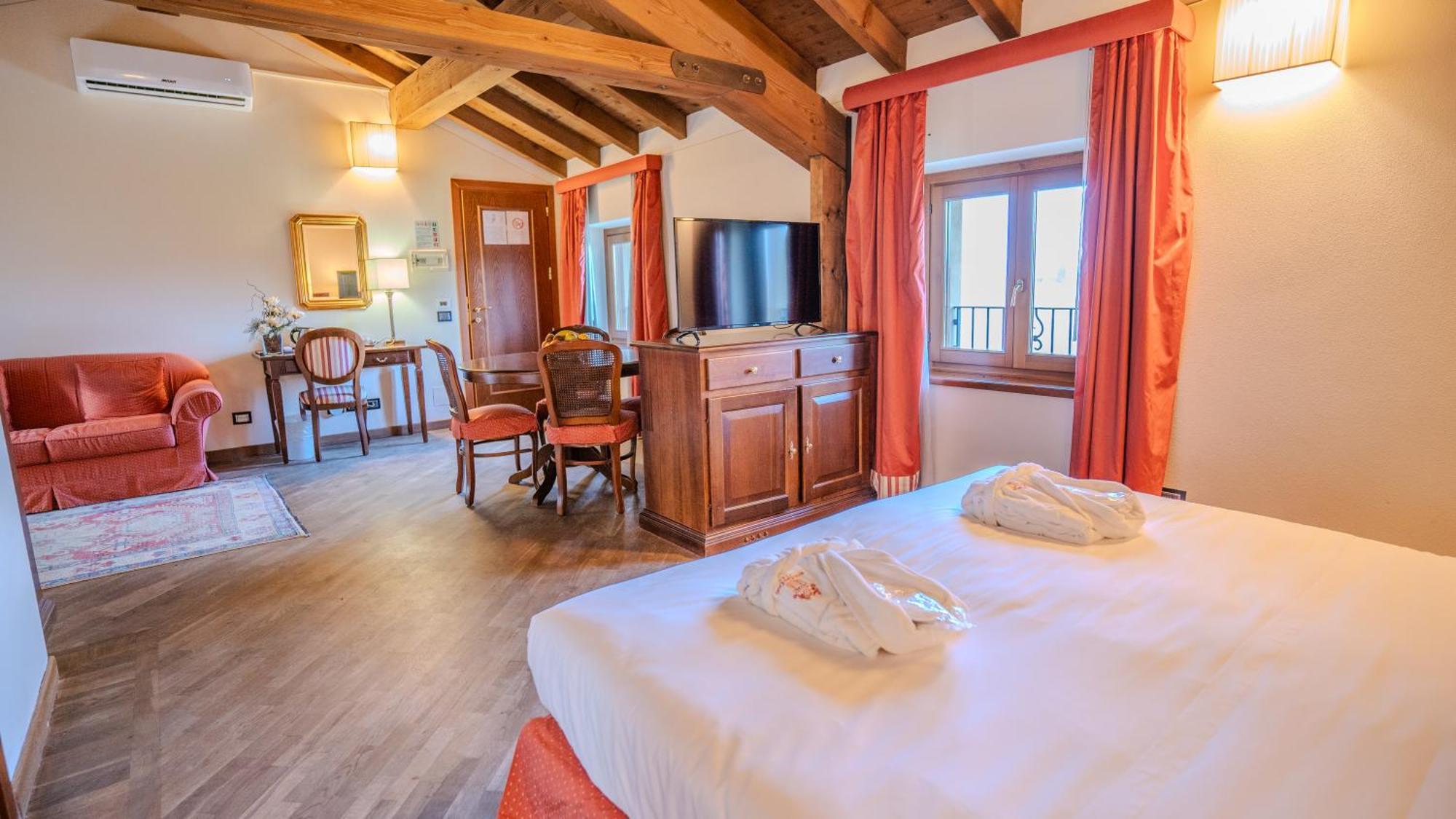 Relais Corte Cavalli Ponti sul Mincio Eksteriør billede